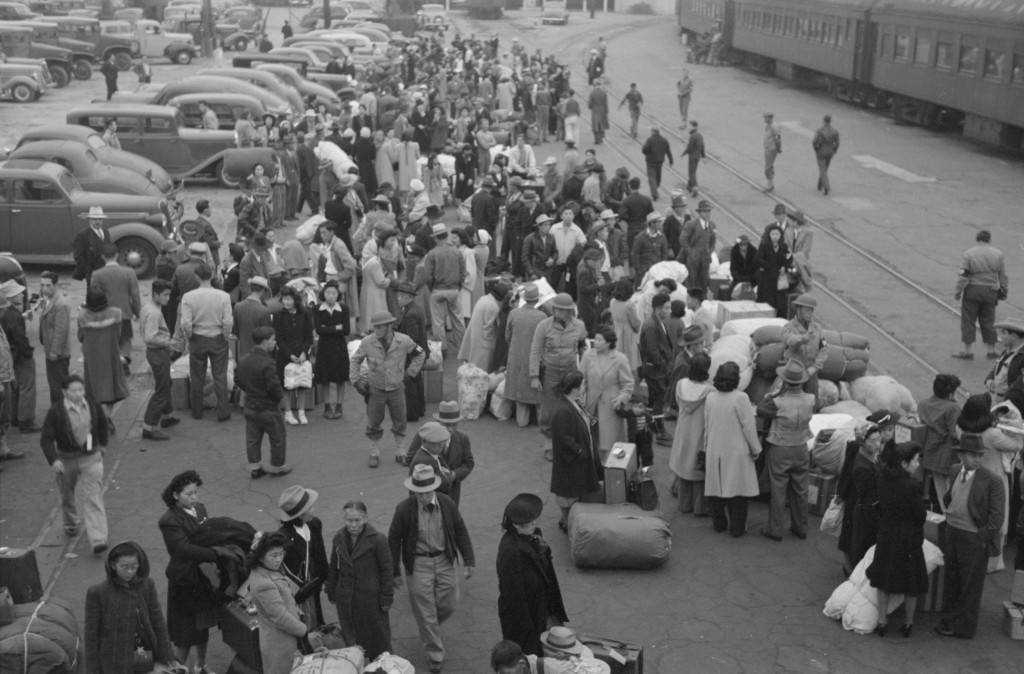 Forced removal of Japanese Americans from Los Angeles, 1942. LC-USF33- 013287-M1.